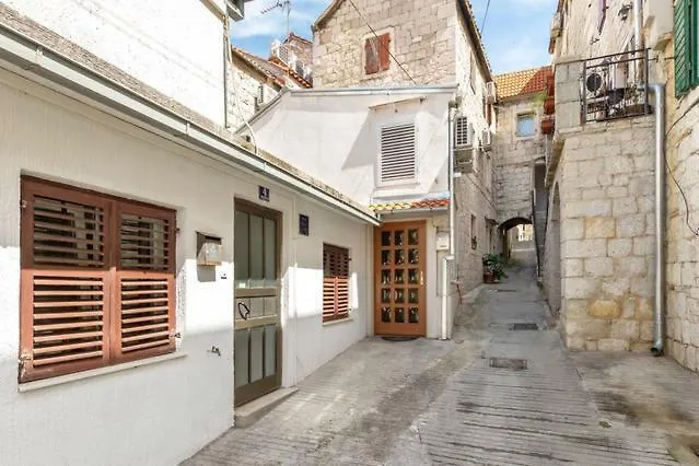 Rosmarinus Rubic Casa de hóspedes 3*