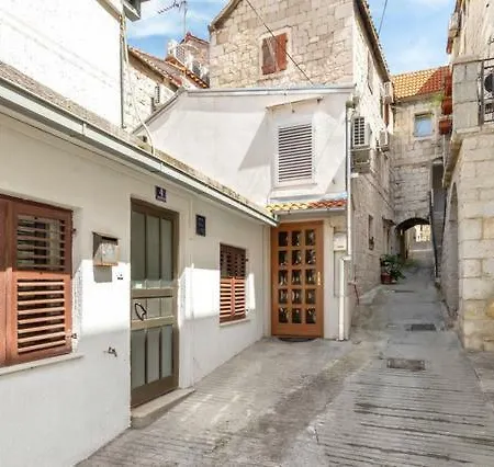 Rosmarinus Rubic Gostinjska kuća 3*